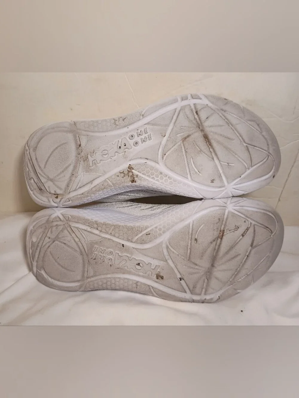 Hoka One One good please